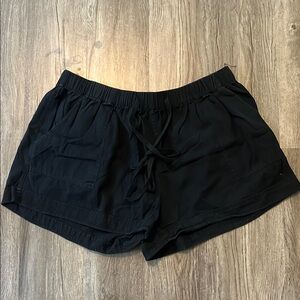 Black Women's Shorts Size XXL
